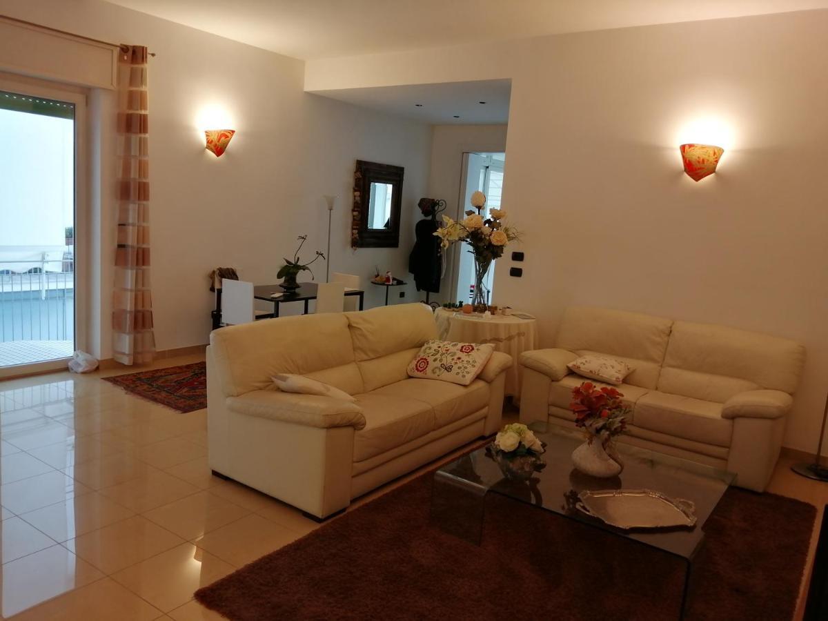 Вилла Casa Lauretta - Terrazza - Garage Wifi E Bici Gratuite Лечче Экстерьер фото